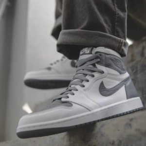 Alternative view of Giày Nike Air Jordan 1 Retro High OG 'Stealth' 575441-037