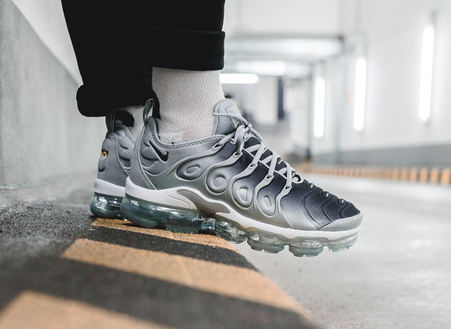 Giày Nike Air VaporMax Plus 'Silver Gradient' 924453-007 - Ảnh 3