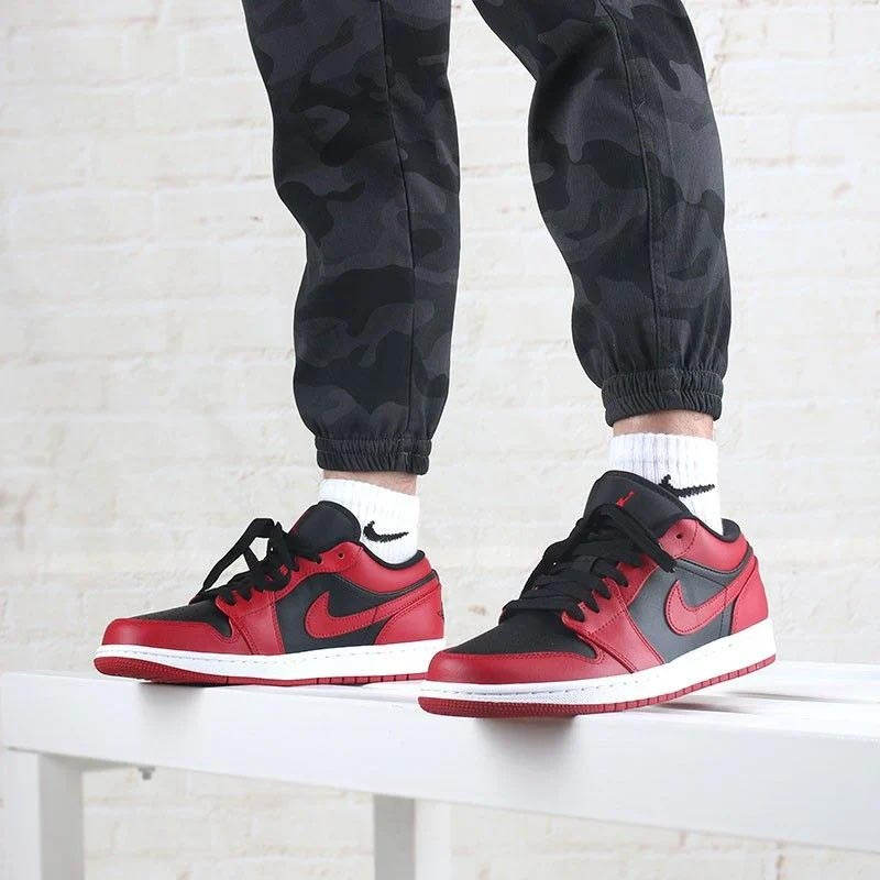 Giày Nike Air Jordan 1 Low GS 'Reverse Bred' 553560-606 - Ảnh 4