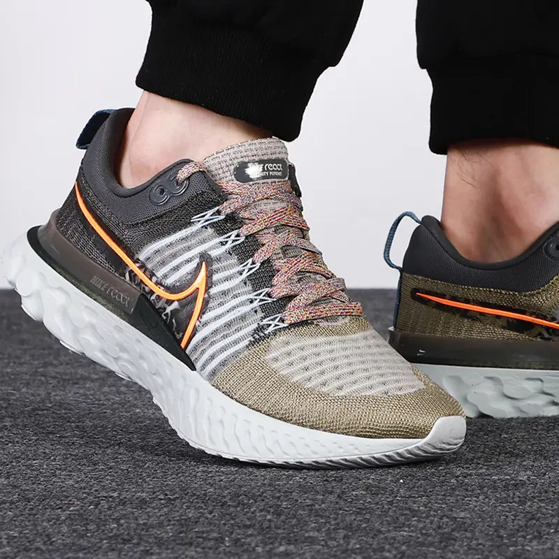 Alternative view of Giày Nike React Infinity Run Flyknit 2 'Made From Sport' DC4577-001