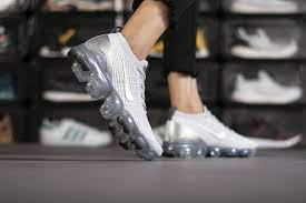 Alternative view of Giày Nike Air VaporMax Flyknit 3 'Reflective Silver' AJ6900-101