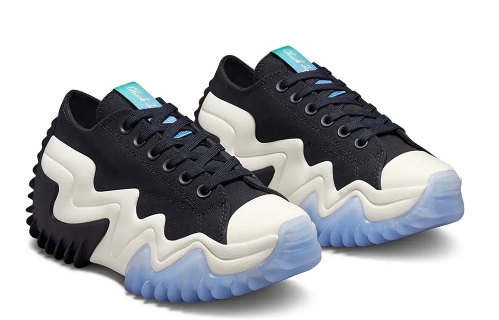 Alternative view of Giày Converse WMNS Run Star Motion 'Black' A00855C