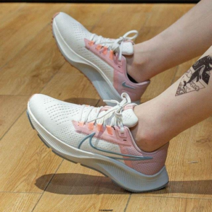 Alternative view of Giày Nike Wmns Air Zoom Pegasus 38 'Sail Pink Glaze' CW7358-103