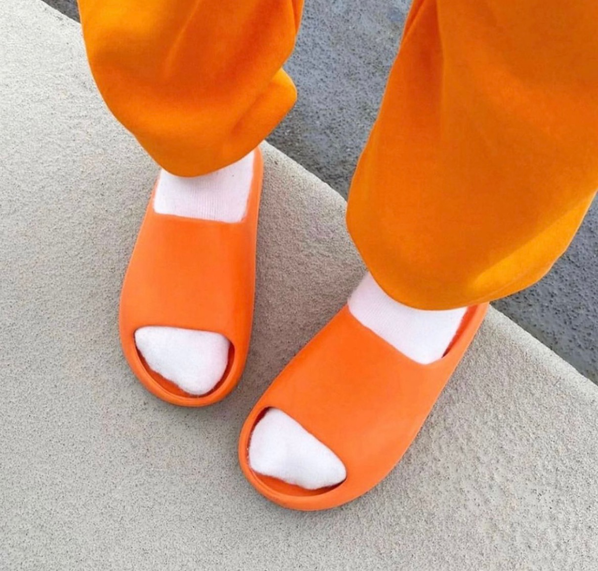 Dép Adidas Yeezy Slides 'Enflame Orange' GZ0953 - Ảnh 6