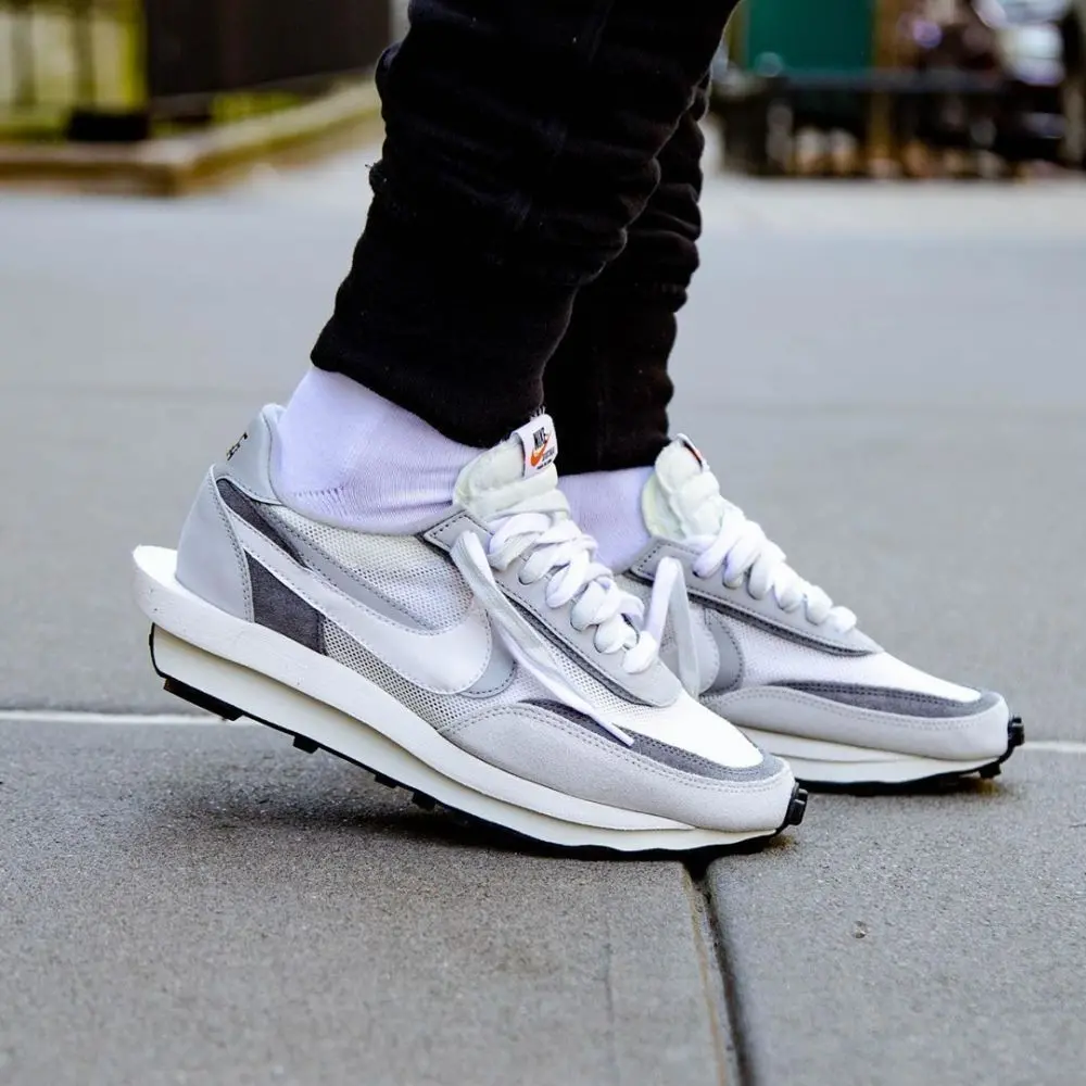 Alternative view of Giày Nike Sacai x LDWaffle 'Summit White' BV0073-100