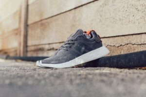 Alternative view of Giày Adidas NMD R2 'Future Harvest' BY3014