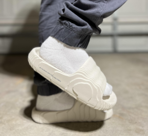 Alternative view of Dép Adidas Adilette 22 Slides 'Grey' GX6950