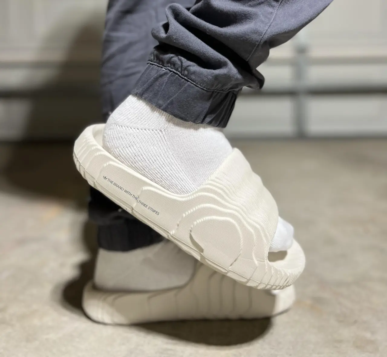Alternative view of Dép Adidas Adilette 22 Slides 'Grey' GX6950