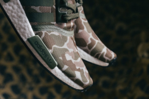 Giay Adidas NMD R1 'Duck Camo' D96617