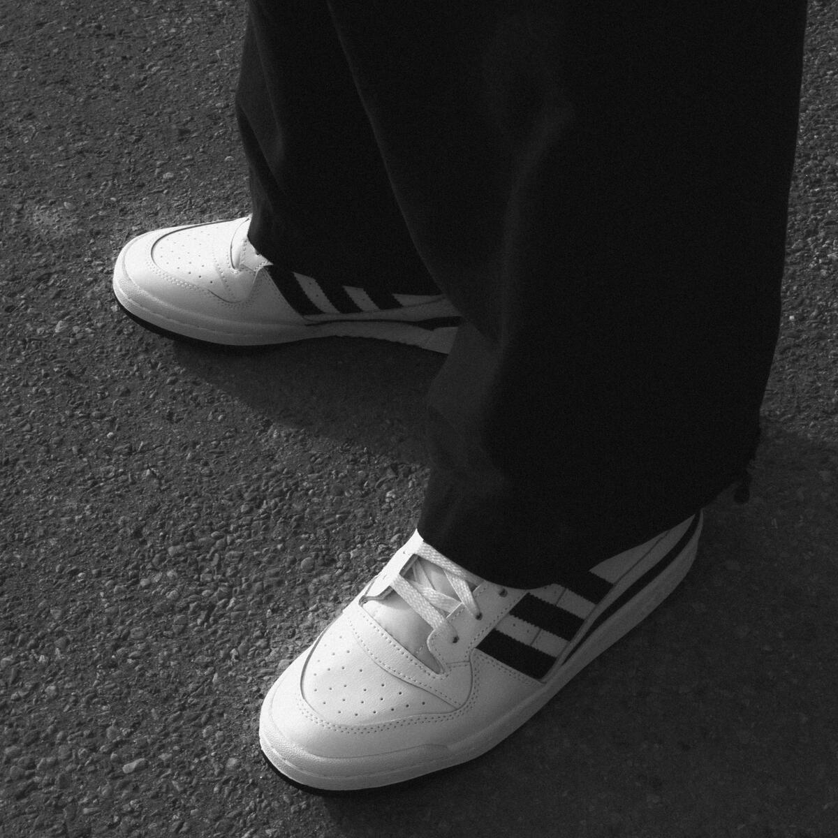 Giày Adidas Forum Mid 'White Black' FY7939 - Ảnh 6