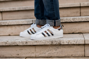 Giay Adidas Superstar 'White Savanna' GV9698