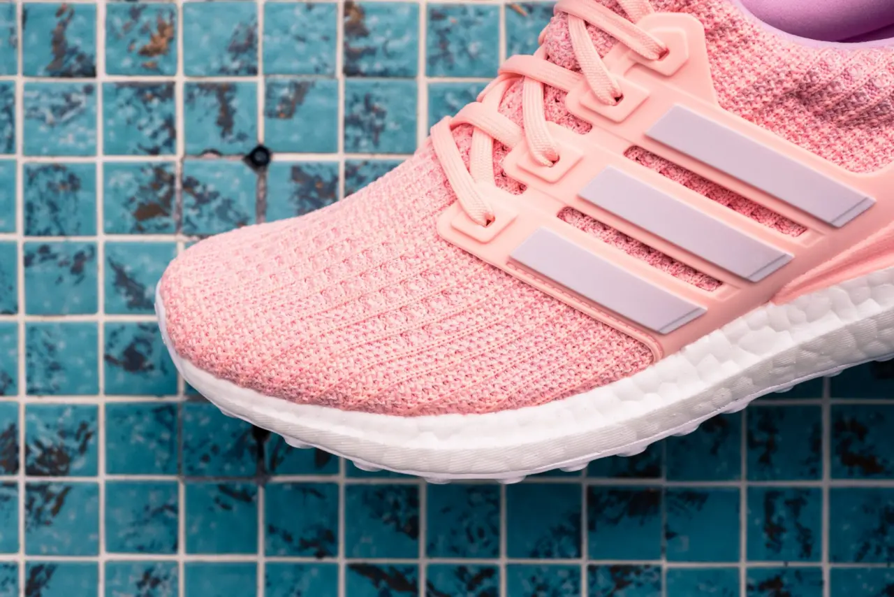 Alternative view of Giày Adidas Ultra Boost 4.0 'Clear Orange' F36126