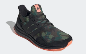 Alternative view of Giày Adidas UltraBoost 'Camo' FX8930