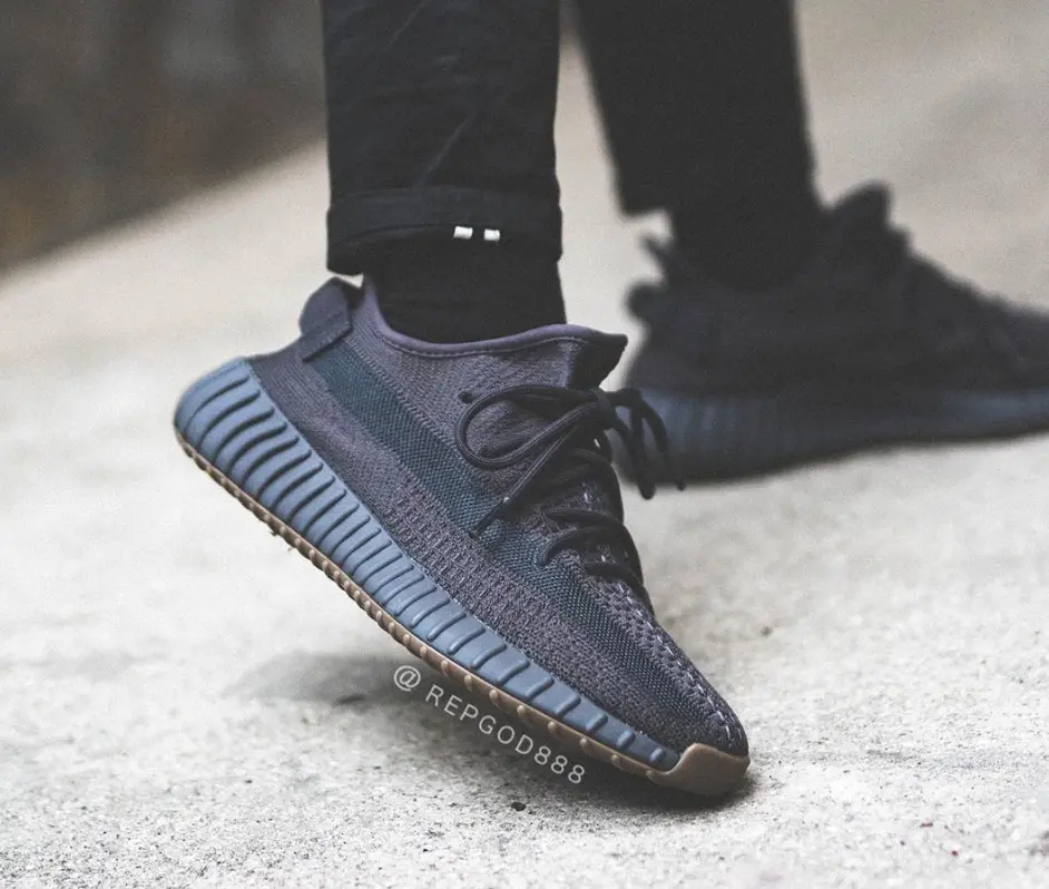 Alternative view of Giày Adidas Yeezy Boost 350 V2 'Cinder Non-Reflective' FY2903