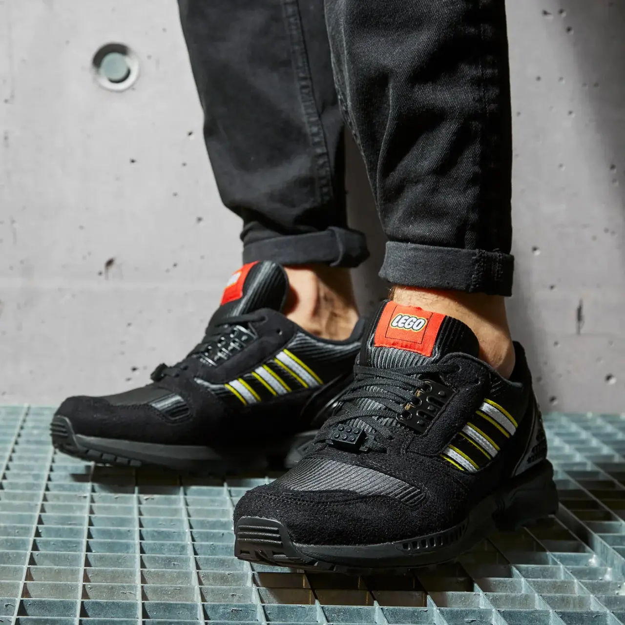 Alternative view of Giày Adidas LEGO x ZX 8000 'Color Pack Black' FY7085