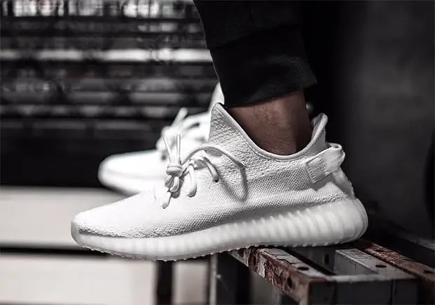 Alternative view of Giày Adidas Yeezy Boost 350 V2 'Cream' CP9366