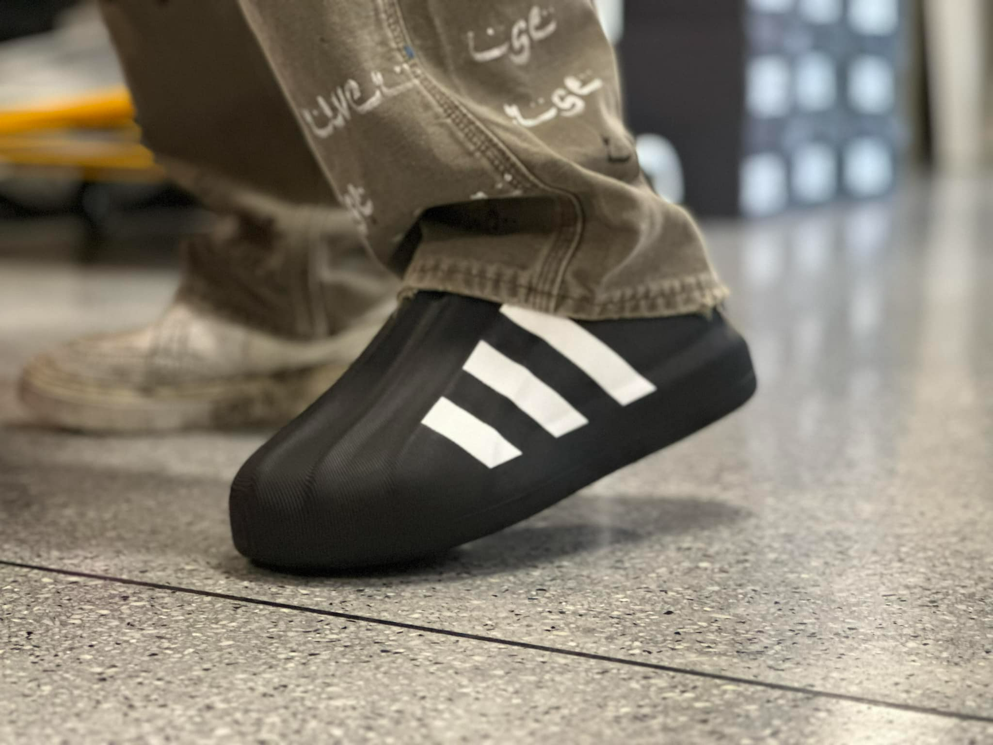 Giay Adidas Adifom Superstar 'Black' HQ8752