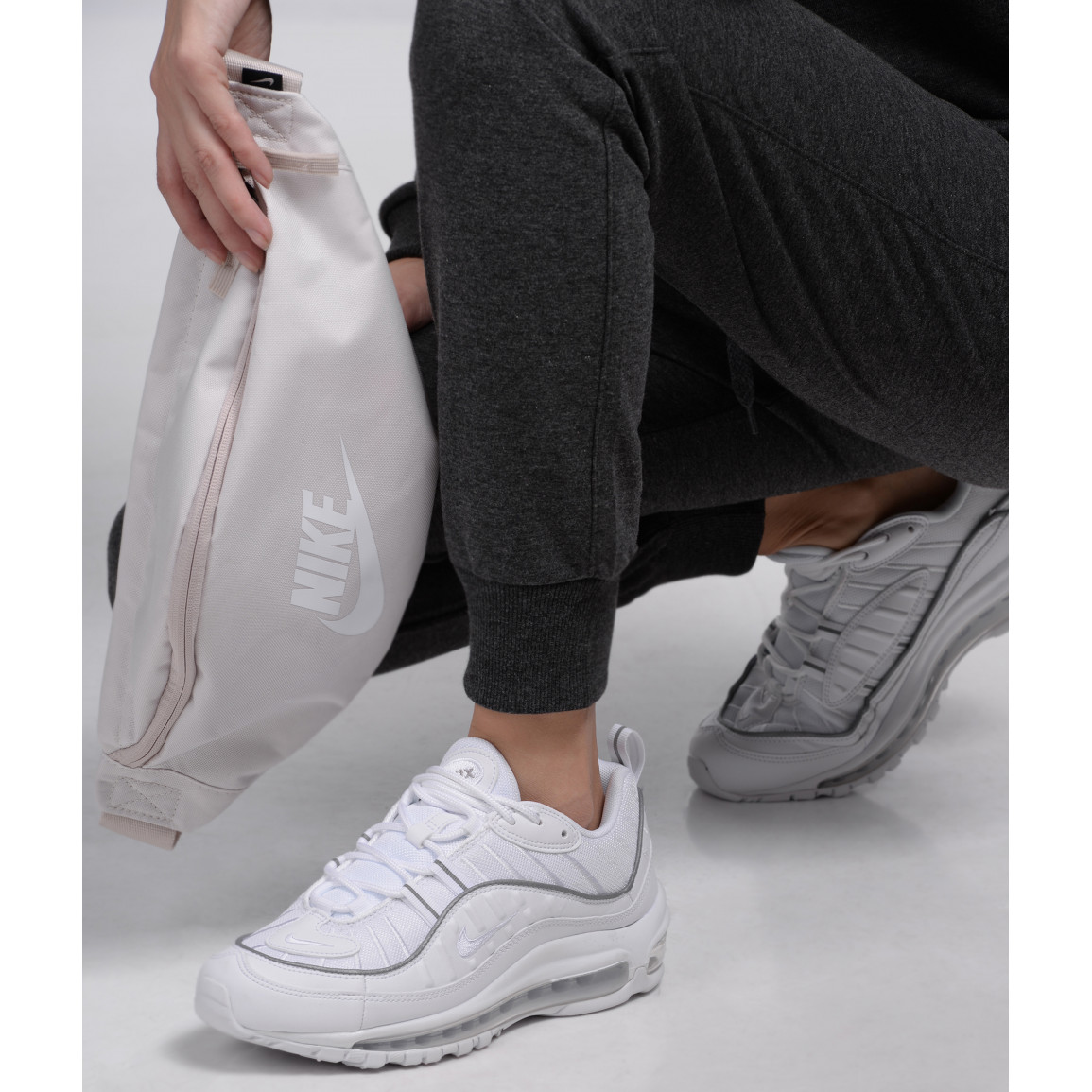 Giày Nike Wmns Air Max 98 'Triple White' AH6799-114 - Ảnh 3