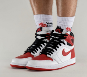 Giay Nike Air Jordan 1 Retro High OG 'Heritage' 575441-161