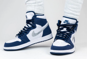 Alternative view of Giày Nike Air Jordan 1 Retro High co.JP 'Midnight Navy' 2020 DC1788-100