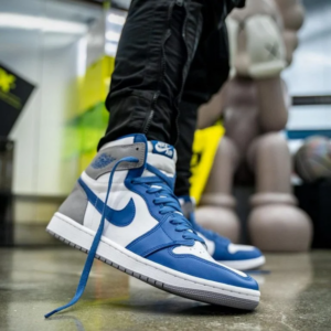 Giay Nike Air Jordan 1 Retro High OG 'True Blue' DZ5485-410
