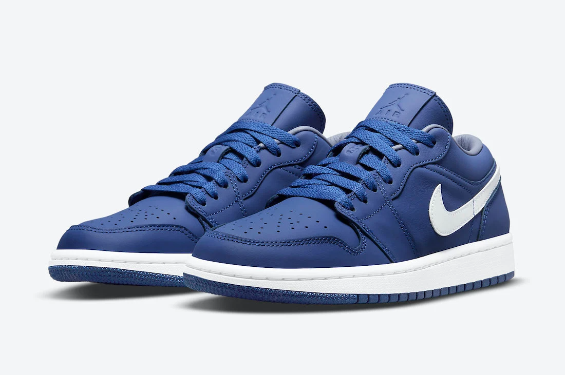 Giày Nike Wmns Air Jordan 1 Low SE 'Deep Royal Blue' DA8008-401 - Ảnh 4