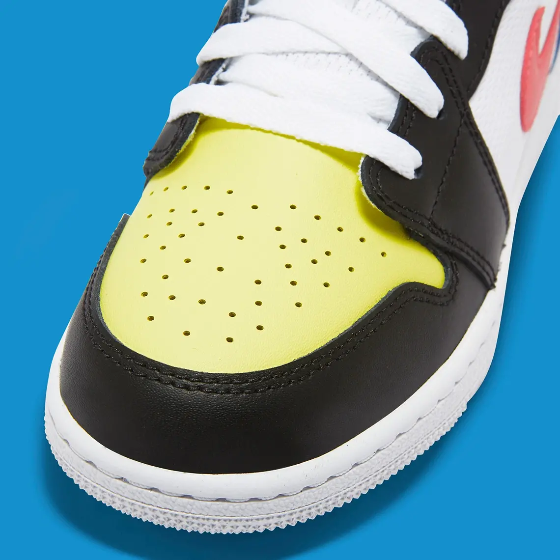 Alternative view of Giày Nike Air Jordan 1 Low GS 'Funky Patterns' DH5927-006