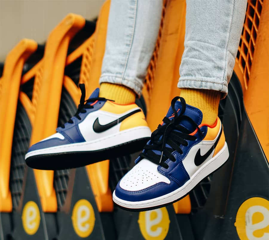 Giày Nike Air Jordan 1 Low 'Royal Yellow' 553558-123 - Ảnh 10