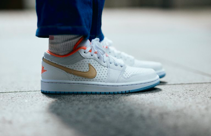 Giày Nike Wmns Air Jordan 1 Low SE 'White Sesame' DC9509-100 - Ảnh 5