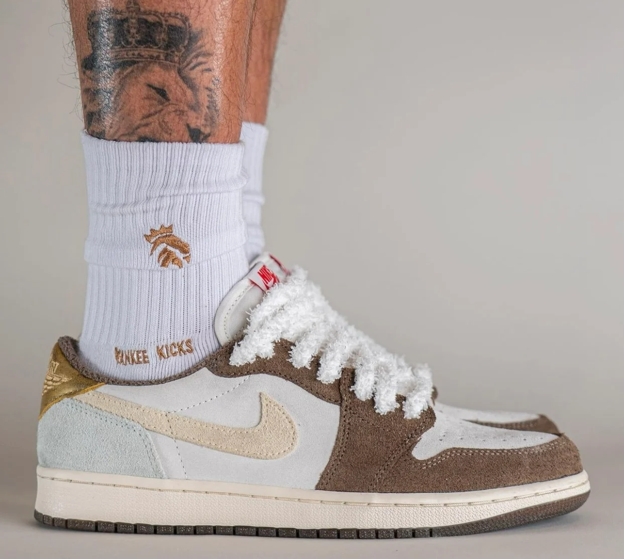 Giay Nike Air Jordan 1 Retro Low OG 'Year Of The Rabbit' DV1312-200