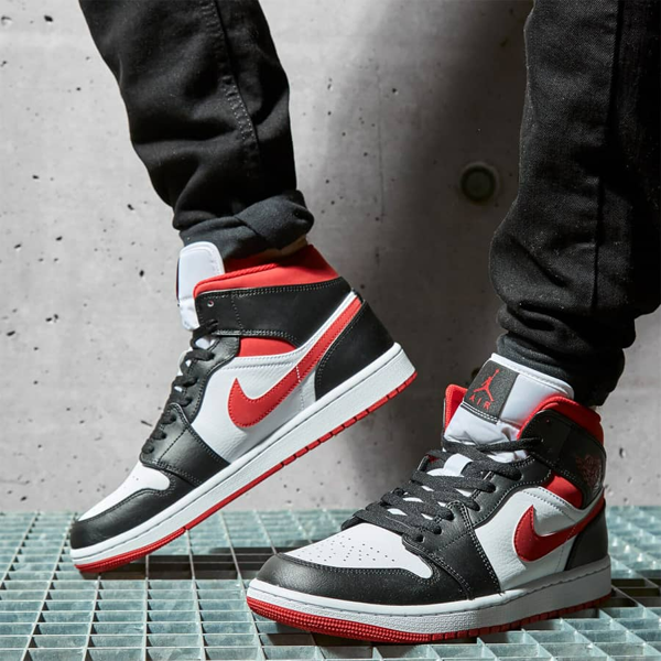 Giày Nike Air Jordan 1 Mid 'Metallic Red' 554724-122 - Ảnh 2