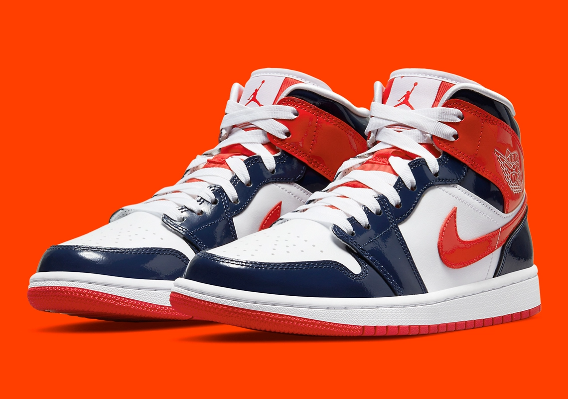 Giày Nike Wmns Air Jordan 1 Mid 'Champ Colors' DJ5984-400 - Ảnh 7