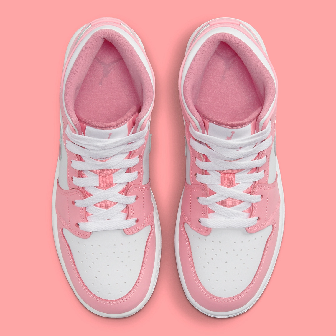 Giay Nike Air Jordan 1 Mid GS 'Valentine's Day 2023' DQ8423-616