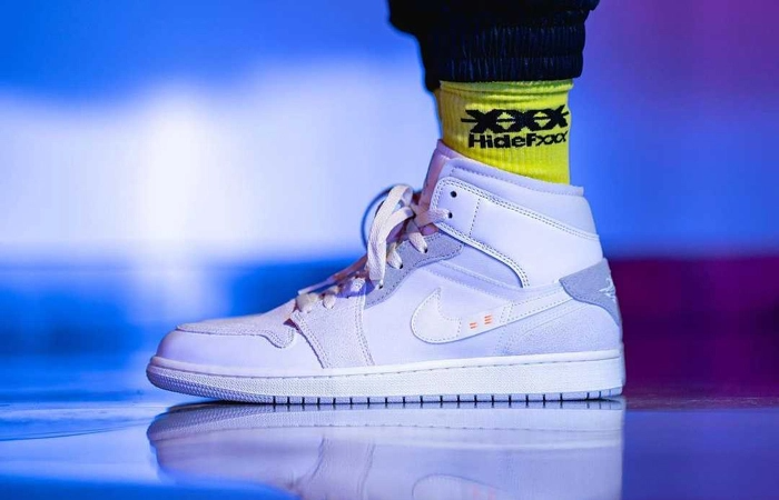 Giày Nike Air Jordan 1 Mid SE Craft 'Inside Out' DM9652-100 - Ảnh 9