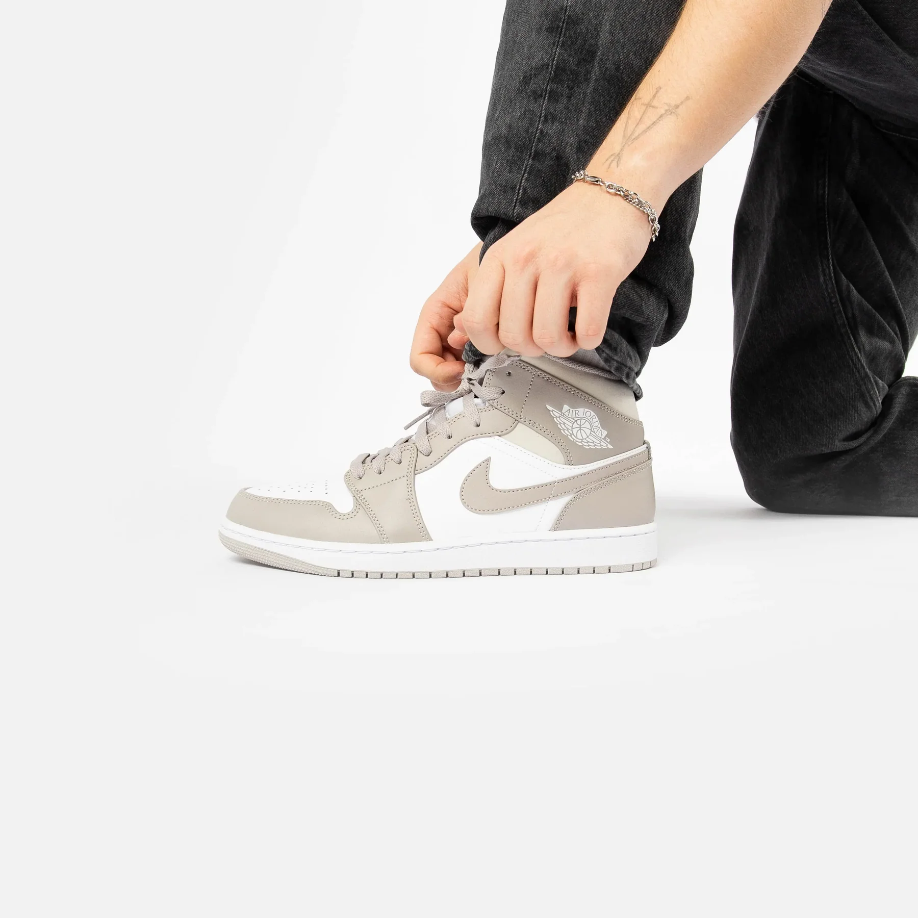 Giày Nike Air Jordan 1 Mid 'Linen' 554724-082 - Ảnh 4