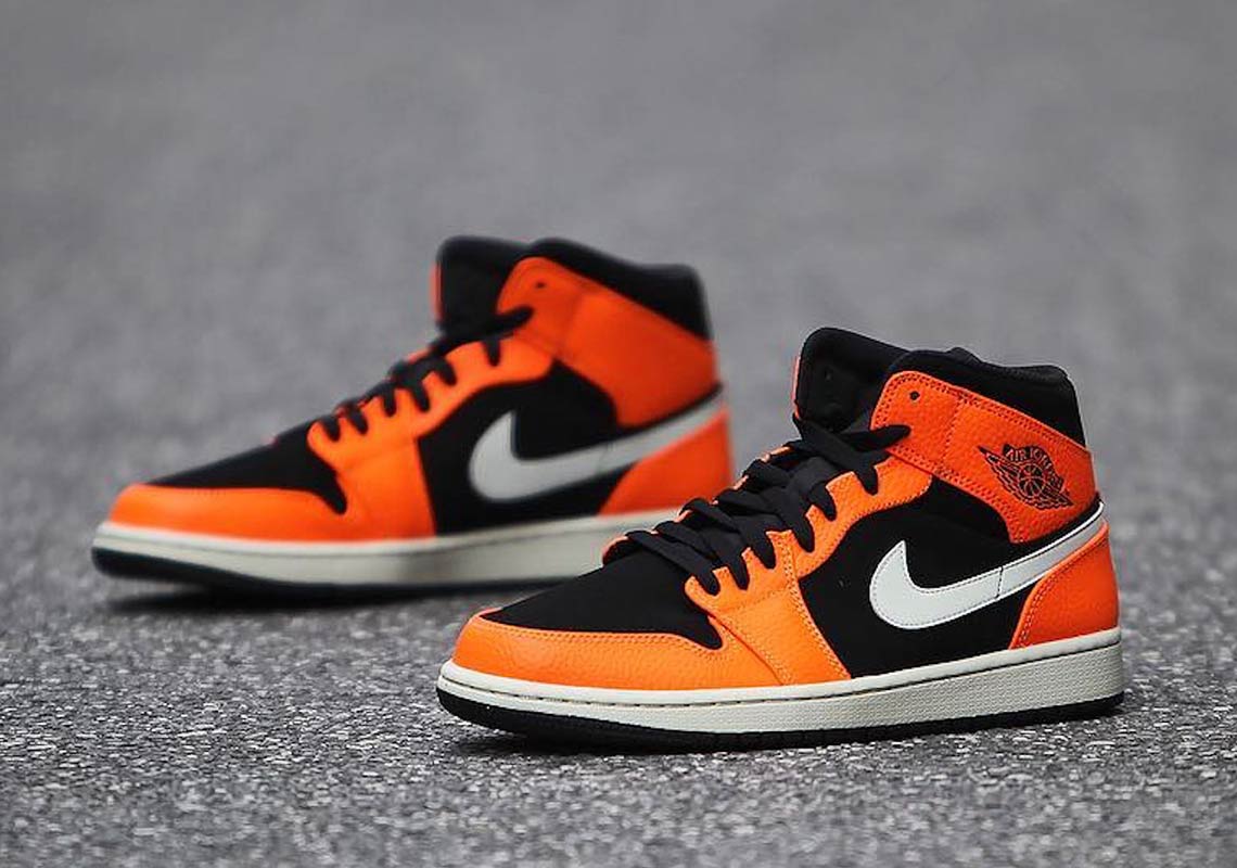 Giày Nike Air Jordan 1 Mid 'Black Cone' 554724-062 - Ảnh 7