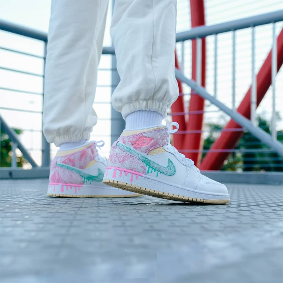 Giày Nike Air Jordan 1 Mid SE GS 'Paint Drip' DD1666-100 - Ảnh 5