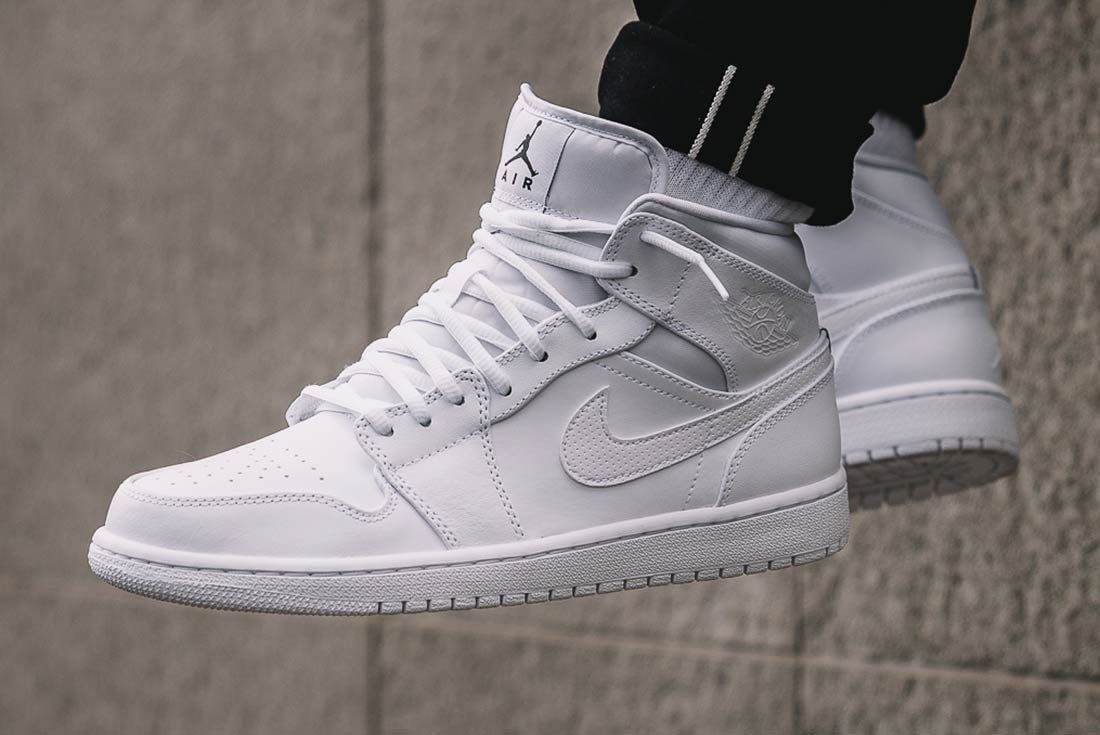 Giày Nike Air Jordan 1 Mid 'Pure Money' 2019 554724-129 - Ảnh 3