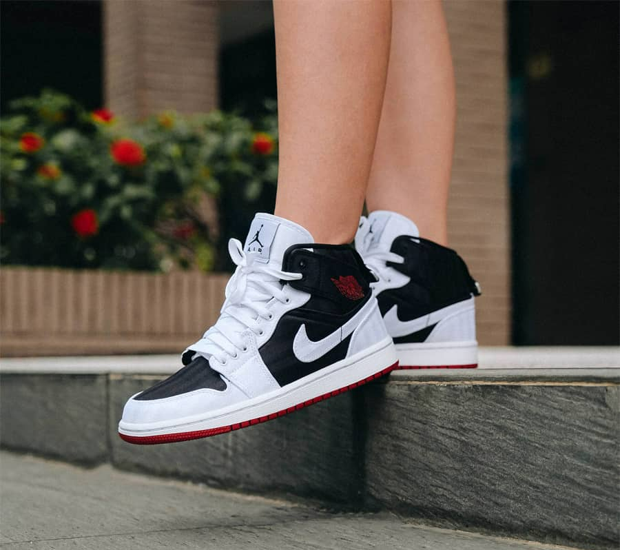 Giày Nike Wmns Air Jordan 1 Mid SE Utility 'White Black Gym Red' DD9338-016 - Ảnh 6