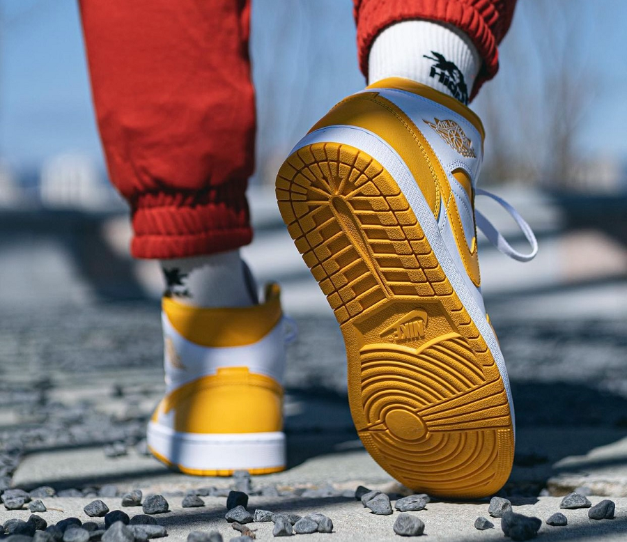 Giày Nike Air Jordan 1 Mid 'Pollen' BQ6472-117 - Ảnh 5