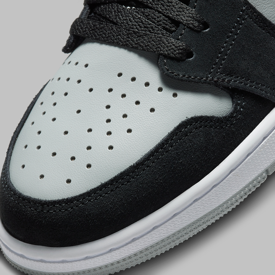 Giay Nike Air Jordan 1 Zoom CMFT 'Black Light Smoke Grey' CT0978-001