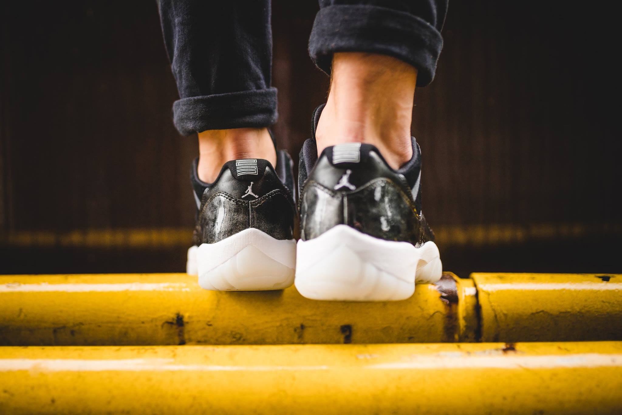 Giày Nike Air Jordan 11 Retro Low 'Barons' 528895-010 - Ảnh 8