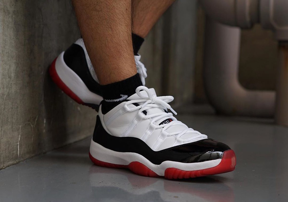Giày Nike Air Jordan 11 Retro Low 'Concord-Bred' AV2187-160 - Ảnh 3