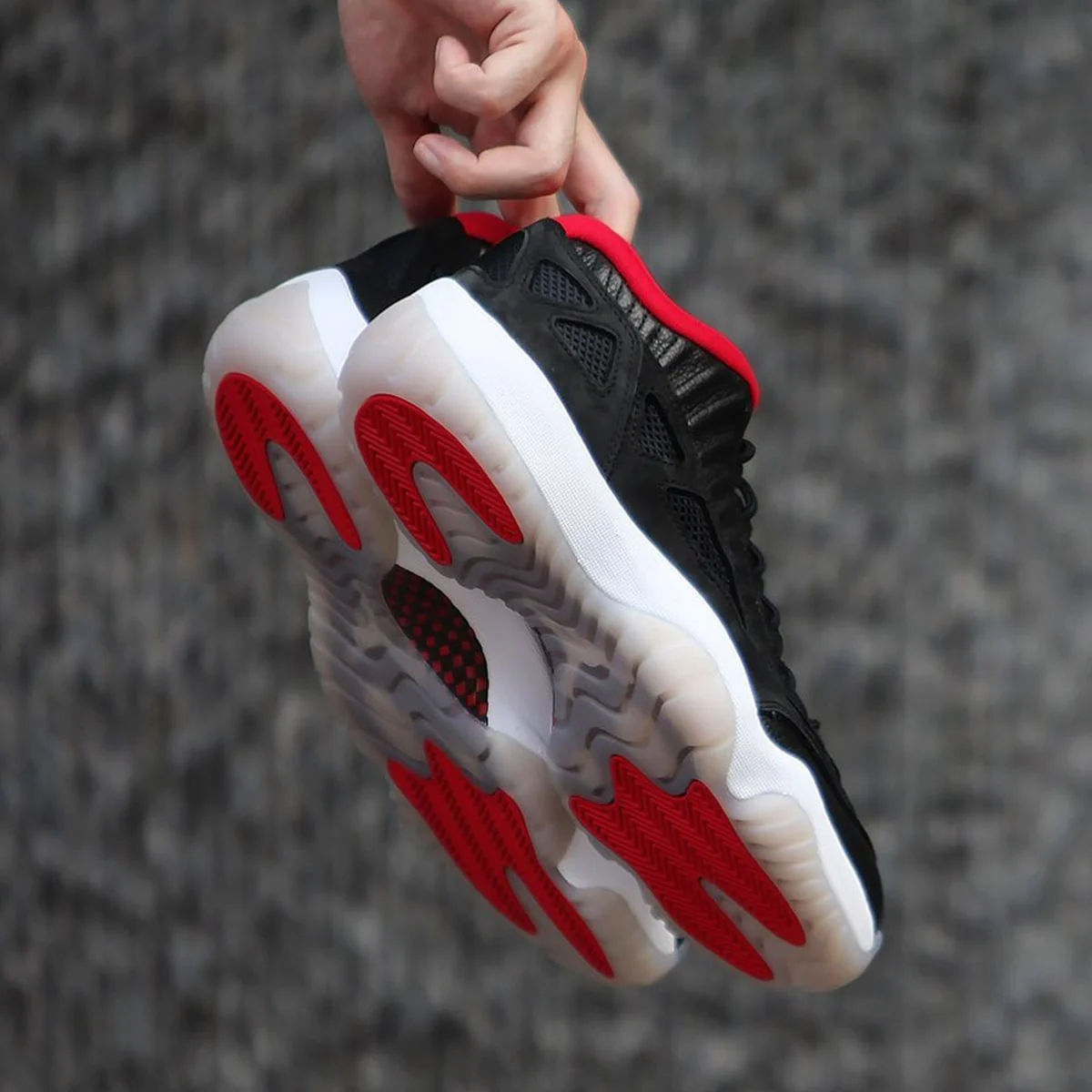 Giày Nike Air Jordan 11 Retro Low IE 'Bred' 2021 919712-023 - Ảnh 3