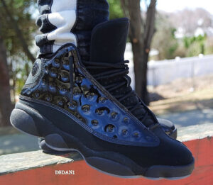 Alternative view of Giày Nike Air Jordan 13 Cap And Gown 414571-012