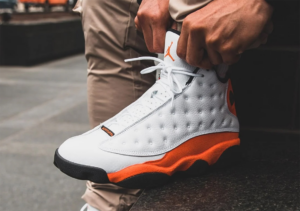 Alternative view of Giày Nike Air Jordan 13 Retro 'Starfish' 414571-108