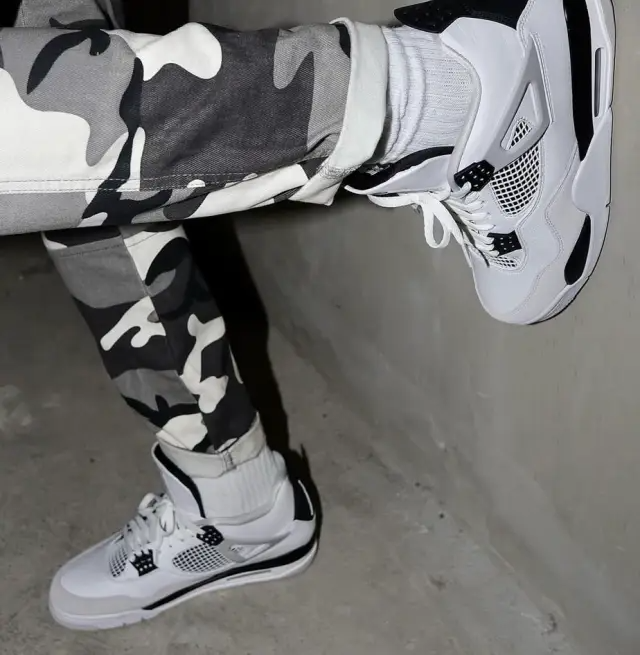 Giày Nike Air Jordan 4 Retro GS 'Military Black' 408452-111 - Ảnh 3