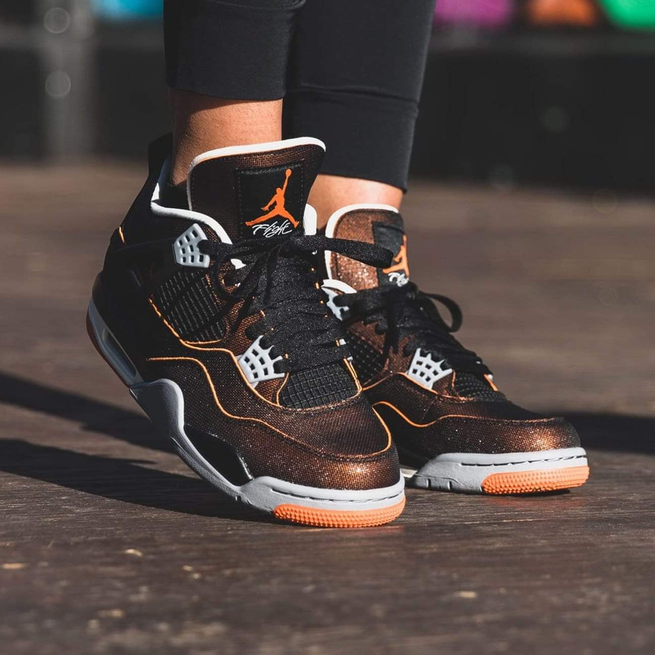 Giày Nike Wmns Air Jordan 4 Retro 'Starfish' CW7183-100 - Ảnh 2