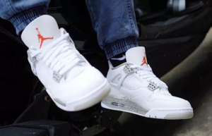 Alternative view of Giày Nike Air Jordan 4 Retro 'White Oreo' CT8527-100