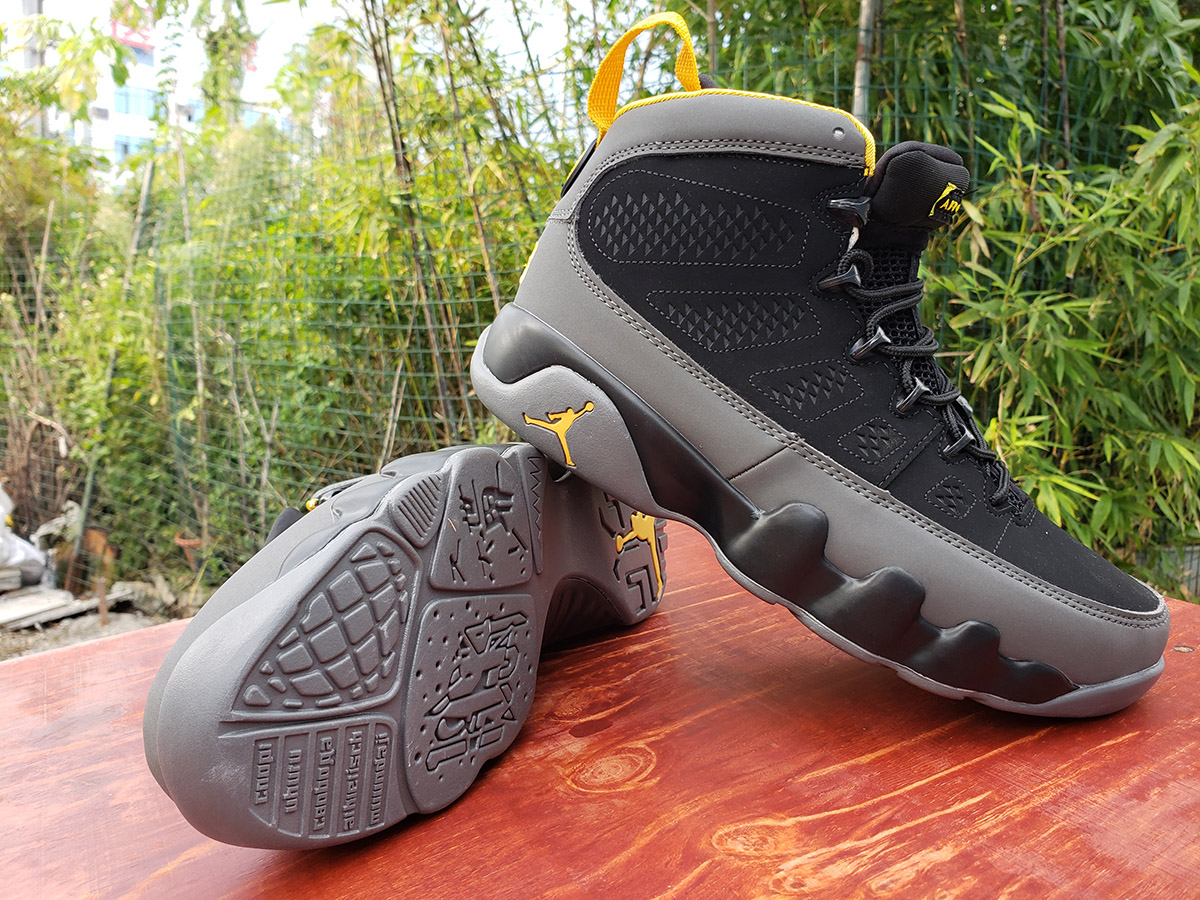 Giày Nike Air Jordan 9 Retro GS 'Dark Charcoal University Gold' 302359-070 - Ảnh 4